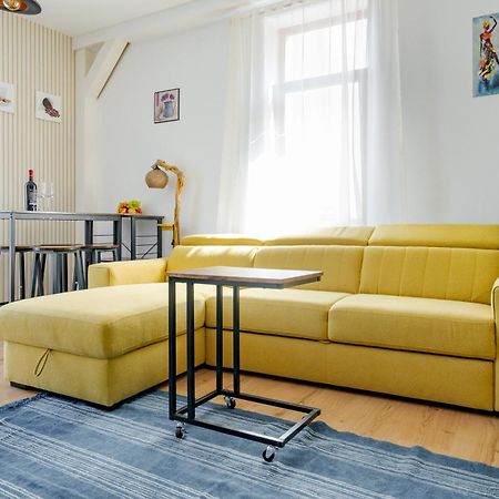 Central Muse Apartment Бухарест Екстер'єр фото