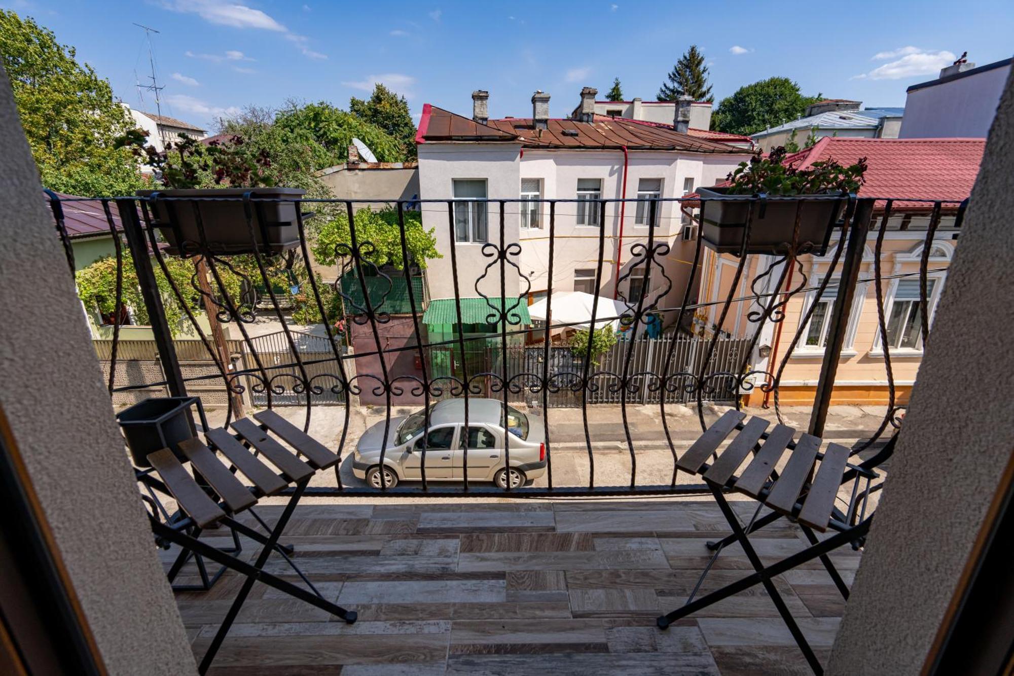 Central Muse Apartment Бухарест Екстер'єр фото