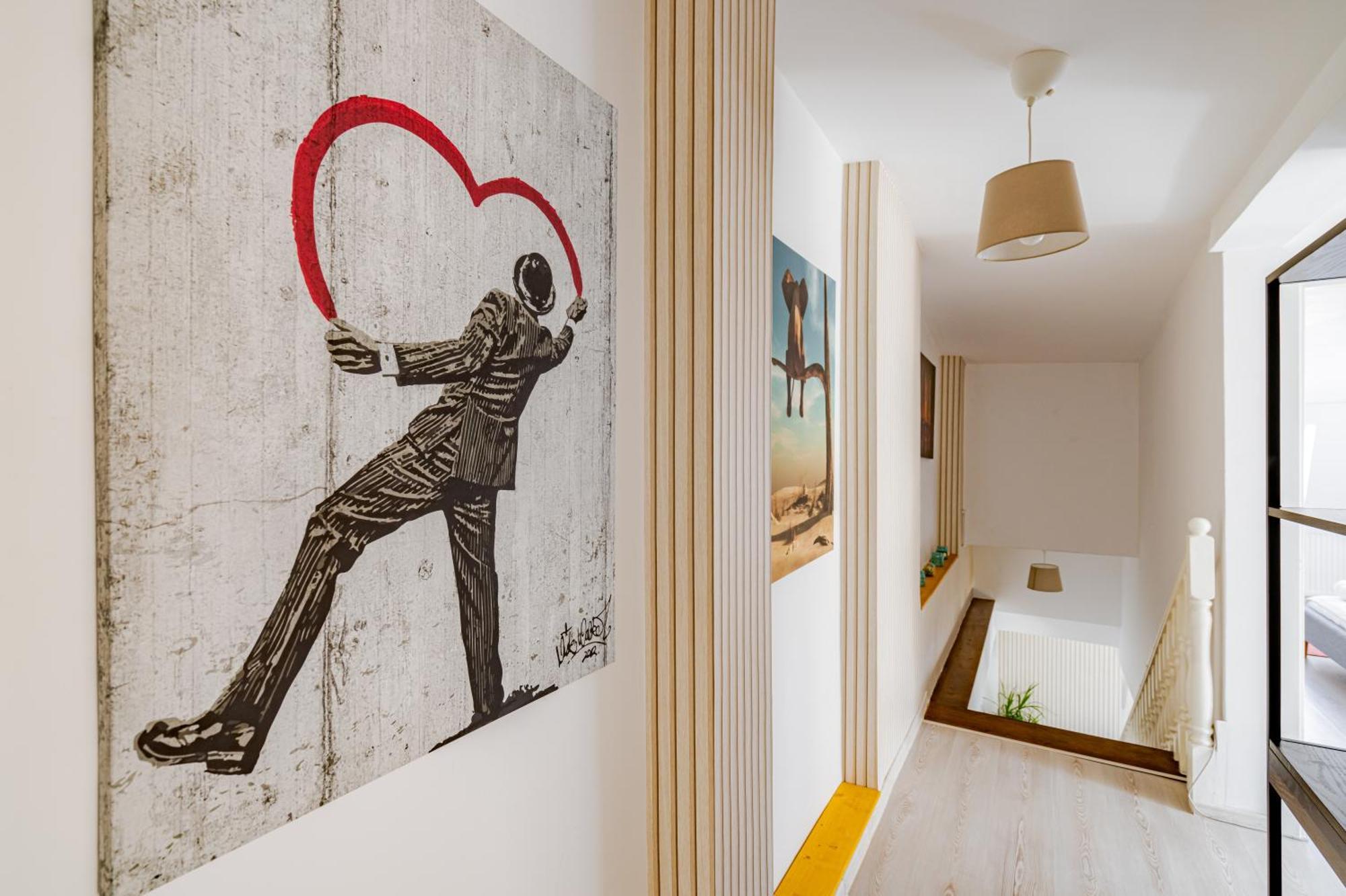 Central Muse Apartment Бухарест Екстер'єр фото